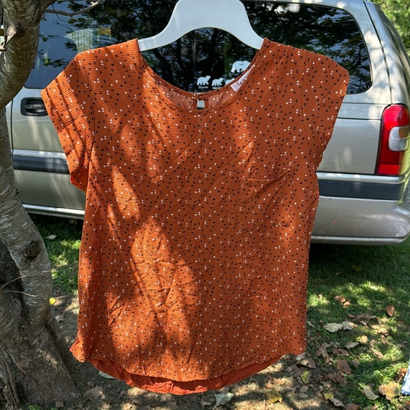 Tempted Los Angeles Triangle Design Rust Orange Blouse Solid Back Keyhole M - Picture 4 of 16